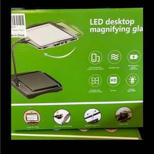 Nwt led magnifying glass